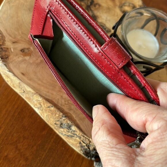 Hobo Slim Wallet - Picture 5 of 12